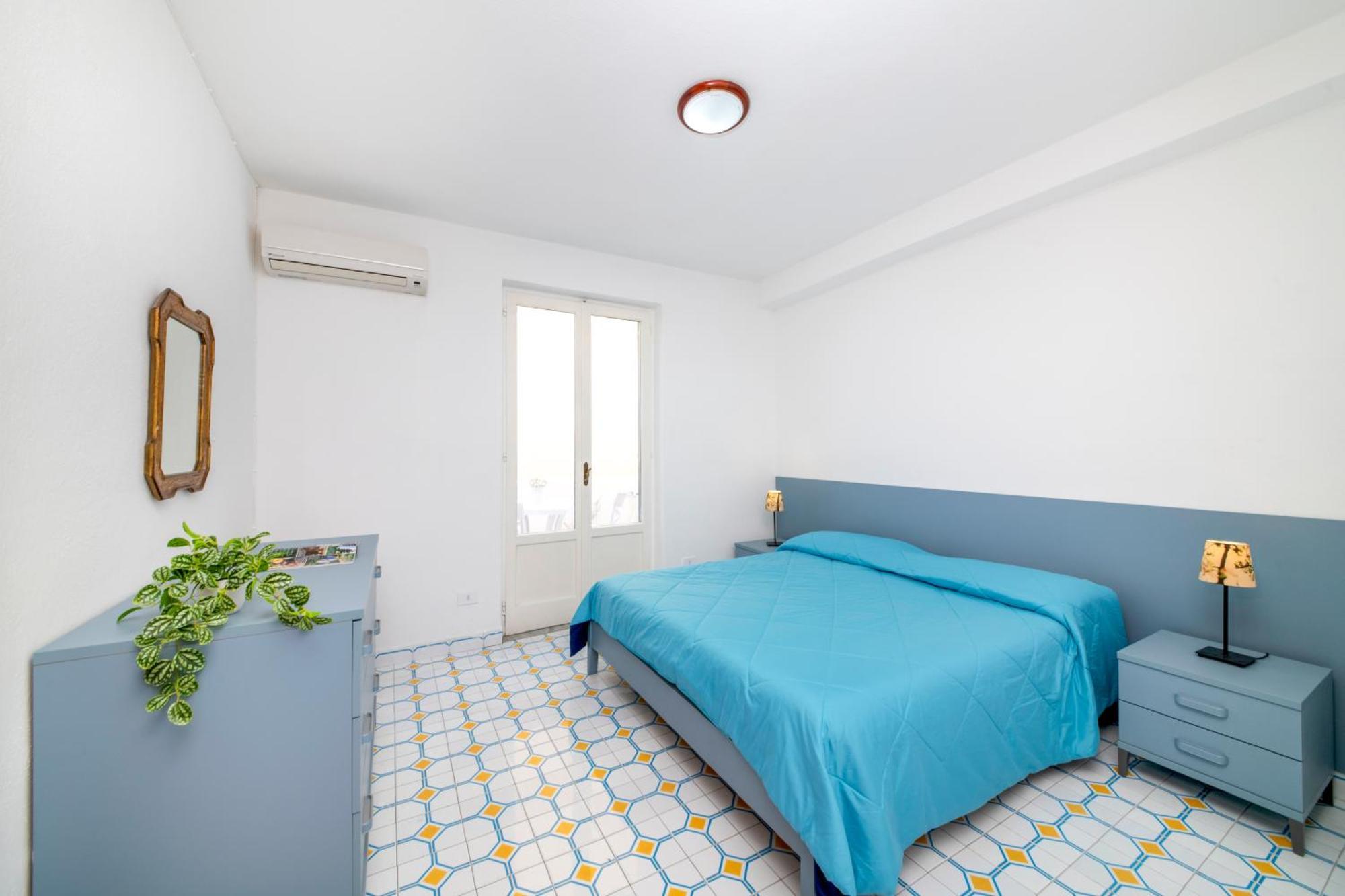 Apartment La Baia Blu - *